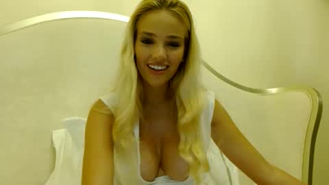 SKINNY HOT BLONDE BRITISH NEWBIE 3 online show from September 30, 6:29 pm