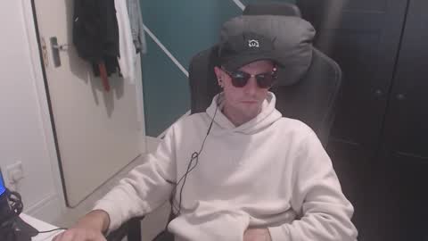 Snapshot of britishbigdick_ chatting on October 2, 6:07 pm britishbigdick_ online show from October 2, 6:07 pm
