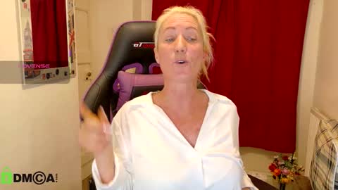 Lady Annabelle Montgomery online show from March 1, 12:04 am