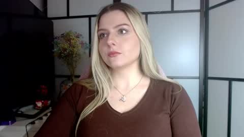 BritneyGlow online show from January 3, 4:16 pm