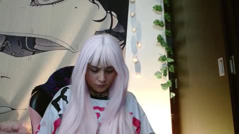 maru miaw   Please help me to reach 100 thumbs up online show from December 20, 12:17 am