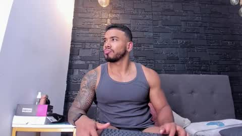 brock_hurn online show from November 25, 11:03 pm