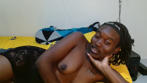 broken_haloo online show from March 27, 6:19 am