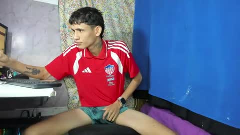 brook_17 online show from June 11, 7:06 am
