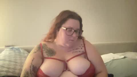 Snapshot of brookenicole3 chatting on September 22, 9:52 pm Madam Brooke online show from September 22, 9:52 pm