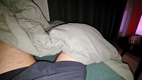 broskyjan418 online show from March 12, 8:23 pm