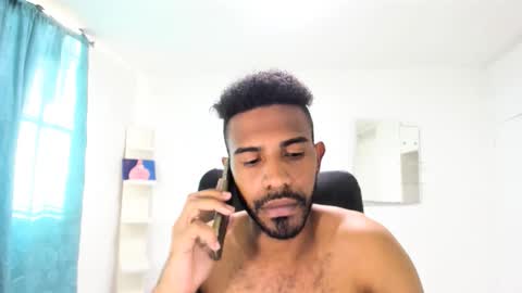 bruce_1111 online show from September 21, 9:30 pm