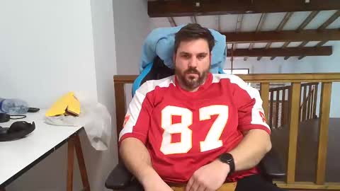 Bruce Wayne online show from December 27, 12:45 pm