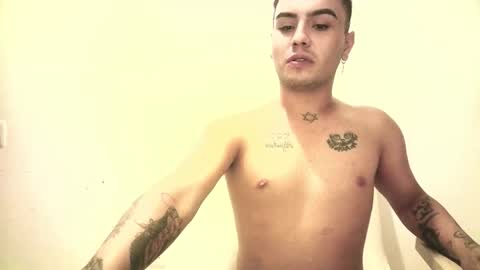 brucee_venturee online show from November 22, 8:57 am