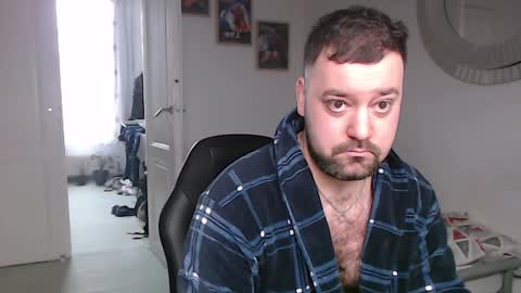 Snapshot of brucemf chatting on February 3, 10:36 am Bruce online show from February 3, 10:36 am