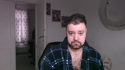 Snapshot of brucemf chatting on February 8, 8:31 am Bruce online show from February 8, 8:31 am