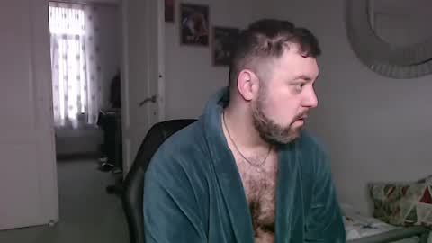 Snapshot of brucemf chatting on February 9, 8:21 am Bruce online show from February 9, 8:21 am