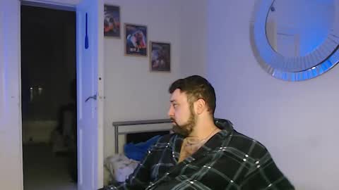 Snapshot of brucemf chatting on March 8, 8:35 pm Bruce online show from March 8, 8:35 pm