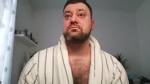 Bruce online show from April 1, 5:10 pm