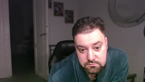 Snapshot of brucemf chatting on December 18, 6:14 pm Bruce online show from December 18, 6:14 pm