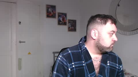 Snapshot of brucemf chatting on February 3, 7:29 am Bruce online show from February 3, 7:29 am