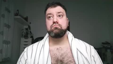 Snapshot of brucemf chatting on October 24, 4:52 pm Bruce online show from October 24, 4:52 pm