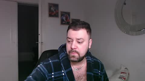 Snapshot of brucemf chatting on February 7, 11:24 pm Bruce online show from February 7, 11:24 pm