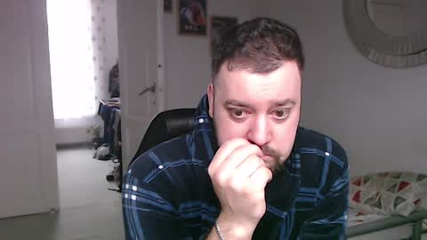 Snapshot of brucemf chatting on February 6, 1:43 pm Bruce online show from February 6, 1:43 pm