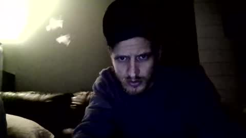 brucer0517 online show from March 13, 12:30 pm