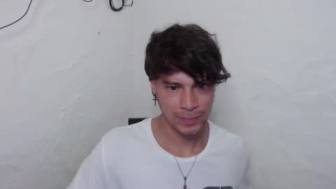 brucewayne1_ online show from September 23, 4:23 pm