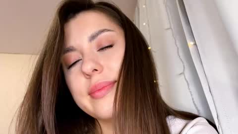 Snapshot of brunalamarra chatting on October 14, 7:28 pm Lina online show from October 14, 7:28 pm