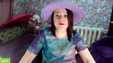 Julia online show from April 20, 6:55 pm