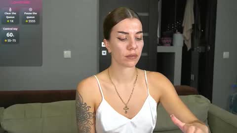 Alice online show from November 3, 8:32 pm