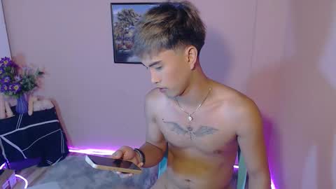 Snapshot of bryan_________ chatting on October 9, 3:45 am BRYAN  JEMY online show from October 9, 3:45 am