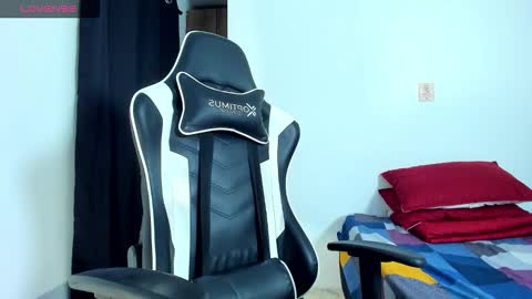 bryan_oficials online show from October 17, 5:11 am