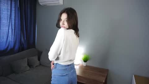Kate online show from May 21, 1:06 pm