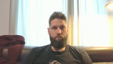 bubblebee1982 online show from December 7, 1:46 pm