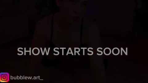 BubbleJereth online show from September 19, 8:01 pm