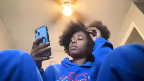 Bubblez the Doll online show from March 3, 1:23 am