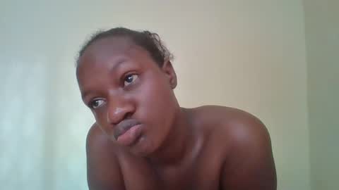 Bobbie online show from November 28, 3:58 am