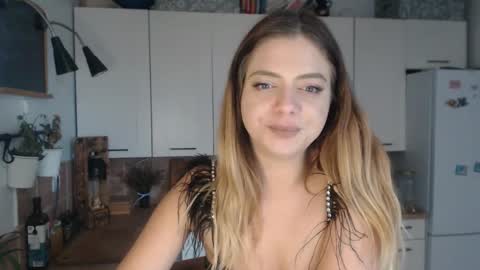 Buffy online show from November 5, 9:55 am