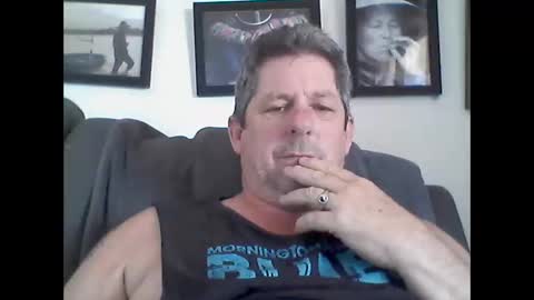 Bugs online show from January 10, 3:12 am