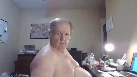 bullfrogg5050 online show from September 17, 2:59 am