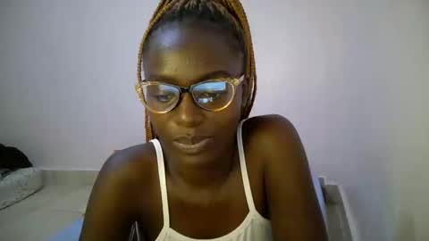 bunny_bliss1 online show from May 19, 1:56 am