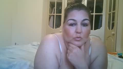 babuska1981 online show from April 16, 4:51 pm