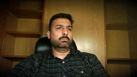 Hairy Arabian online show from November 7, 6:21 pm