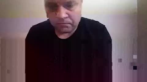 Snapshot of bury703709 chatting on December 28, 12:03 pm Creazy dad online show from December 28, 12:03 pm