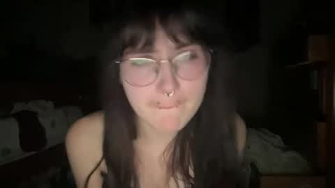 esme gray online show from May 15, 8:23 am