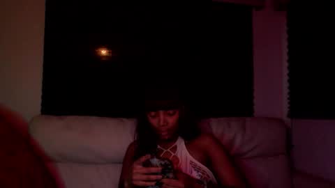 butterfly booty online show from November 10, 1:52 am