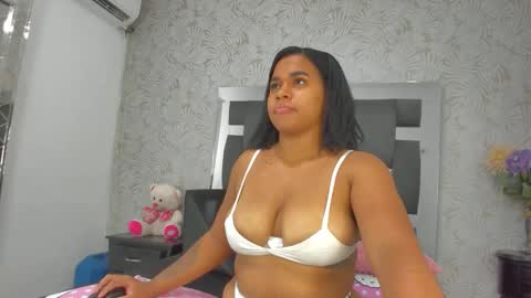 Butterfly online show from January 19, 1:43 pm