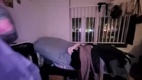 HannahWreckshin online show from December 28, 2:32 pm