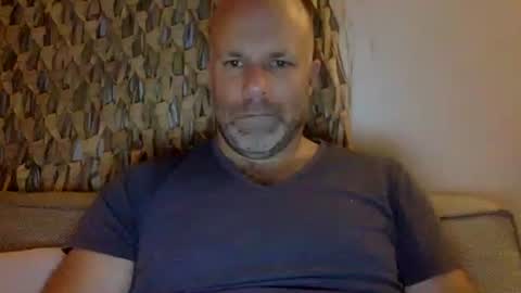 Snapshot of buurman1982isback chatting on October 17, 10:03 pm buurman1982isback online show from October 17, 10:03 pm