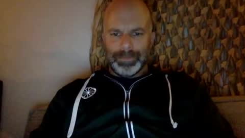 Snapshot of buurman1982isback chatting on October 14, 9:29 pm buurman1982isback online show from October 14, 9:29 pm