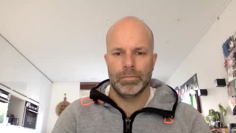 Snapshot of buurman1982isback chatting on October 27, 12:05 pm buurman1982isback online show from October 27, 12:05 pm