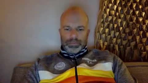 Snapshot of buurman1982isback chatting on October 3, 10:07 pm buurman1982isback online show from October 3, 10:07 pm